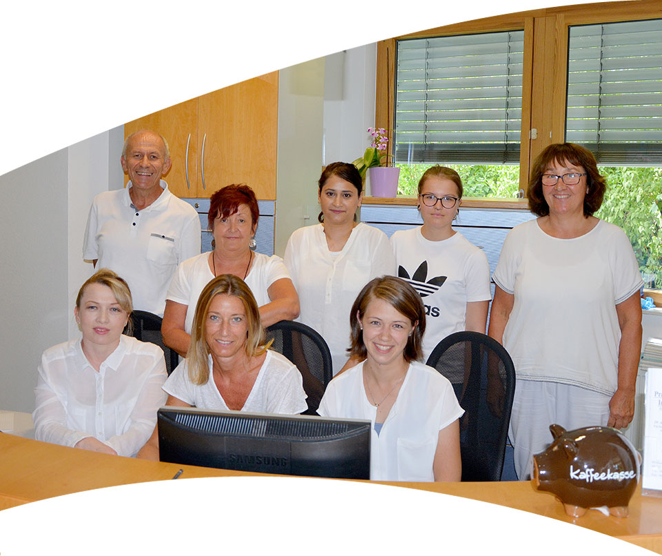 Gruppenfoto des Praxisteams Dr. Kumlehn